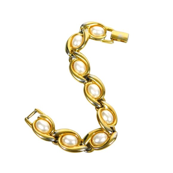 Vintage Signed Napier Faux Pearl Gold Tone Bracelet 6 7/8" Fold Over Clasp - Picture 4 of 13